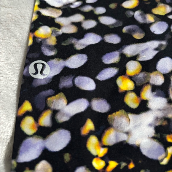 lululemon athletica Multicolor Patterned Leggings - Picture 4 of 7